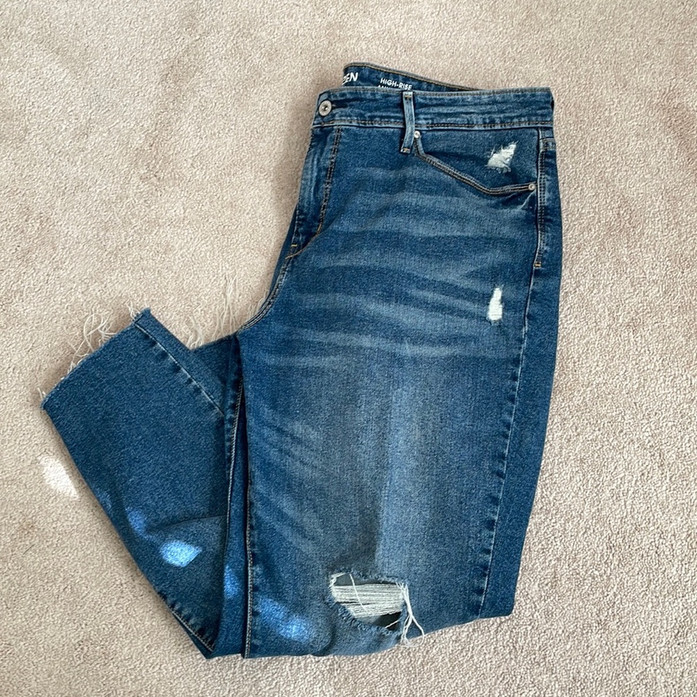 Denizen from Levi’s HR ankle slim jeans